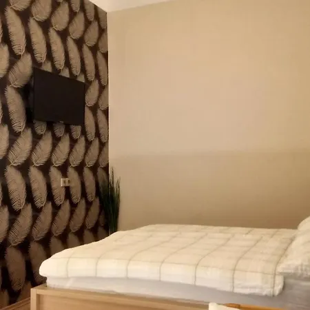 Dora Apartman Balatonszarszo Exterior photo